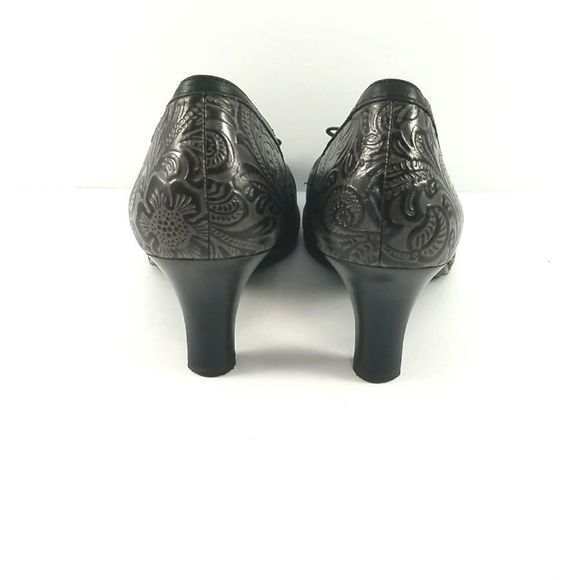 Nurture “Sandee” Tooled Leather Peep Toe Heels Size 7. S742 - Picture 4 of 5